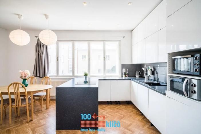 Prodej podílu vily, Brno, Havlíčkova, 227 m2
