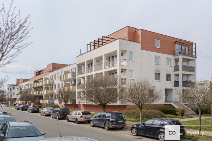 Prodej bytu 2+kk, Hradec Králové, Rybova, 57 m2