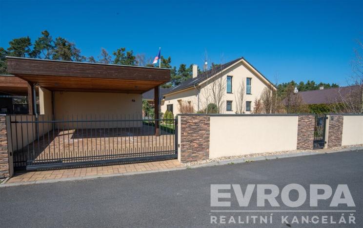 Prodej rodinného domu, Zichovec, 384 m2