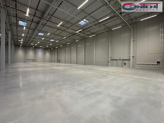 Pronájem výrobních prostor, Ostředek, 4000 m2