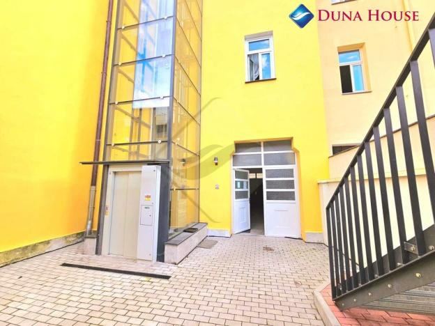 Pronájem bytu 1+1, Praha - Vyšehrad, Neklanova, 33 m2