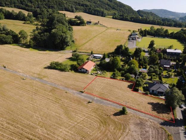 Prodej pozemku pro bydlení, Lichnov, 1651 m2