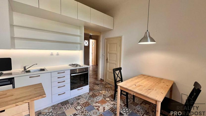 Pronájem bytu 2+1, Český Těšín, Čapkova, 80 m2