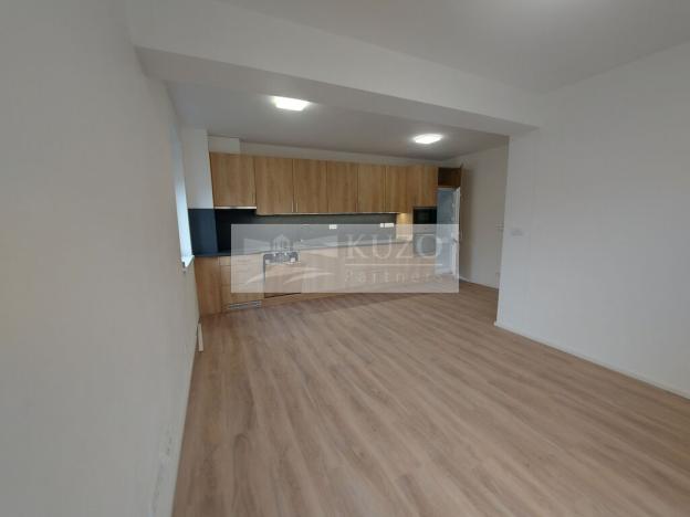 Pronájem bytu 3+kk, Praha - Dolní Chabry, Počeradská, 65 m2
