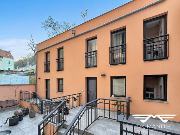 Prodej bytu 2+kk, Praha - Karlín, Pernerova, 42 m2