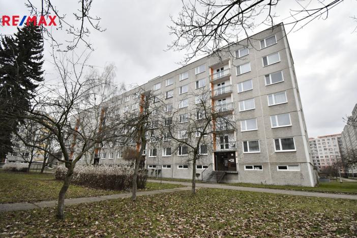 Pronájem bytu 2+kk, Hradec Králové - Nový Hradec Králové, Na Rozhraní, 32 m2