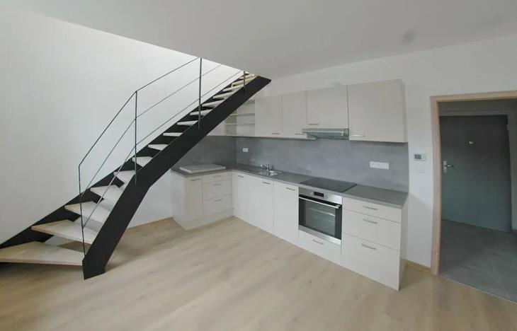 Pronájem bytu 2+1, Plzeň, Skvrňanská, 65 m2