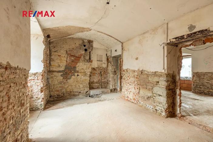 Prodej činžovního domu, Koleč, 404 m2