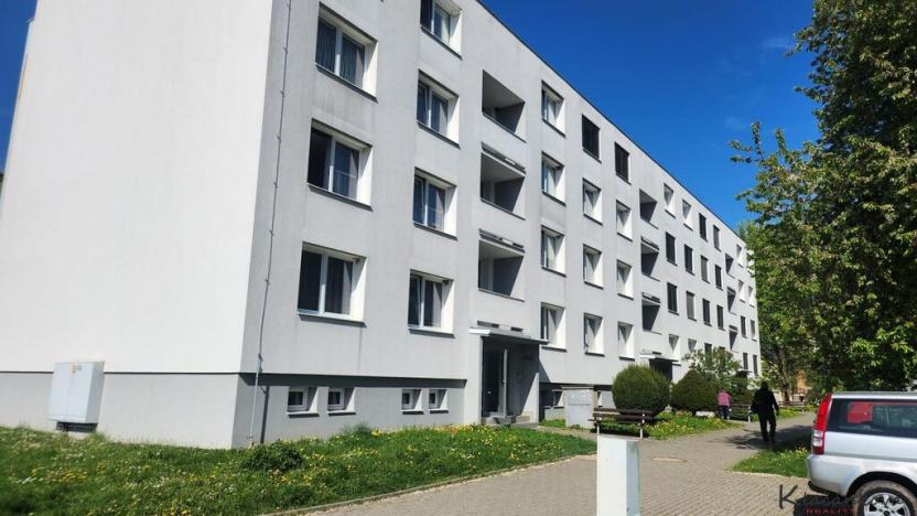 Prodej bytu 3+1, Luhačovice, Zahradní čtvrť, 72 m2