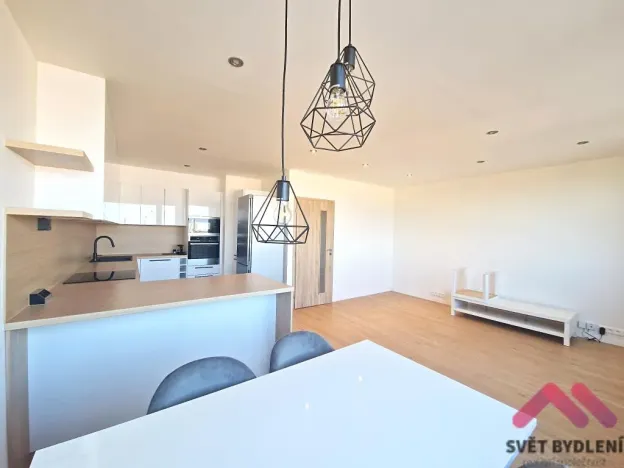 Pronájem bytu 3+kk, Praha - Bohnice, Hlivická, 72 m2