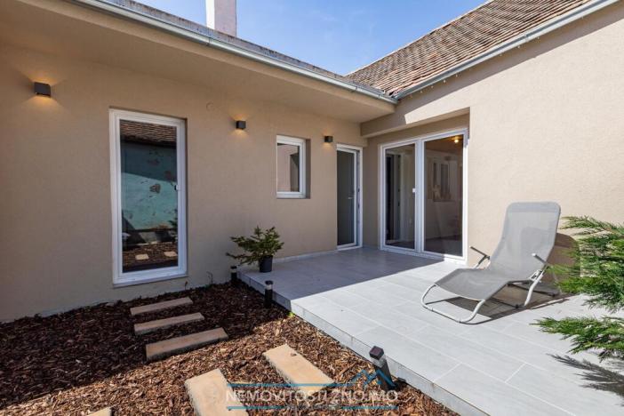 Prodej rodinného domu, Alberndorf im Pulkautal, Rakousko, Bundesstraße, 180 m2