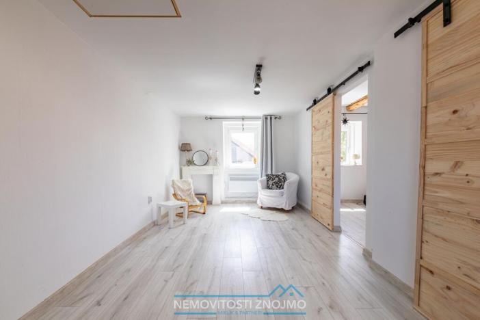 Prodej rodinného domu, Alberndorf im Pulkautal, Rakousko, Bundesstraße, 180 m2