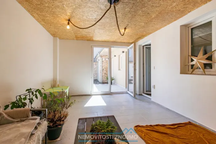 Prodej rodinného domu, Alberndorf im Pulkautal, Rakousko, Bundesstraße, 180 m2