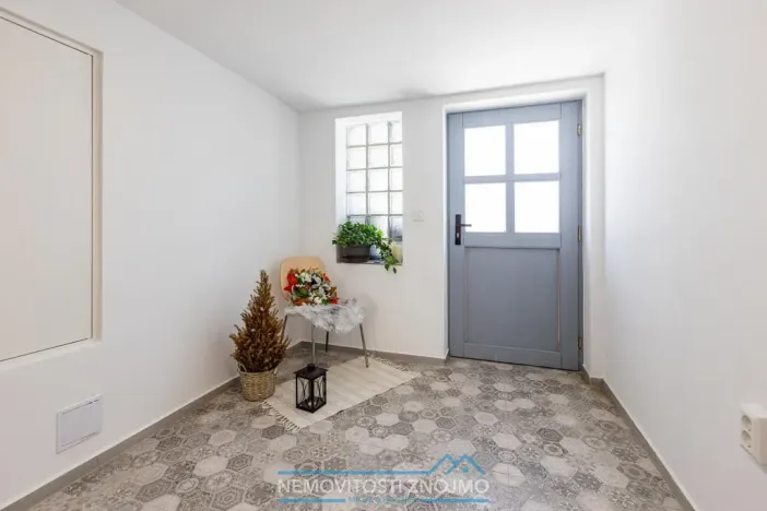 Prodej rodinného domu, Alberndorf im Pulkautal, Rakousko, Bundesstraße, 180 m2