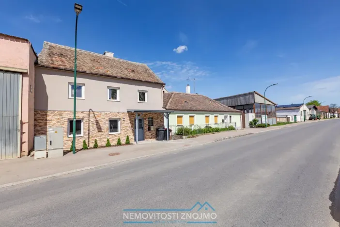 Prodej rodinného domu, Alberndorf im Pulkautal, Rakousko, Bundesstraße, 180 m2