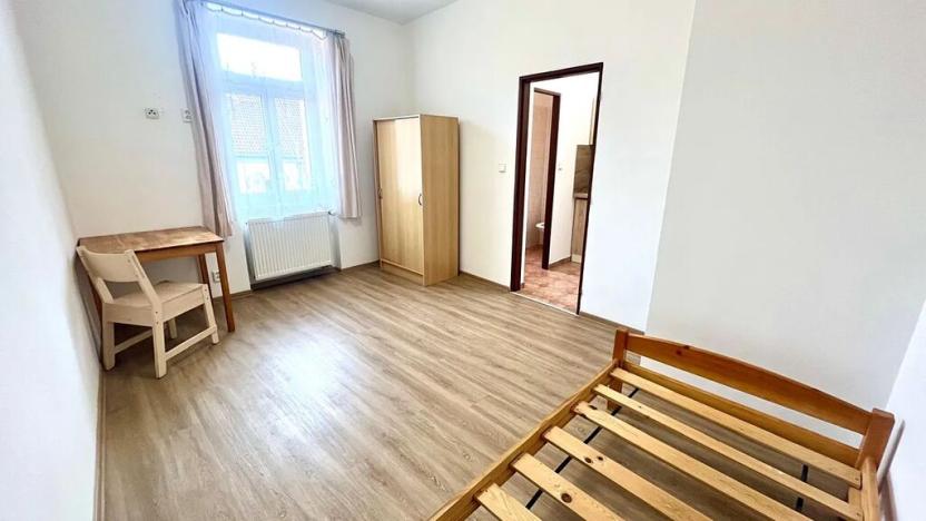 Pronájem bytu 1+kk, Praha - Košíře, Holečkova, 20 m2