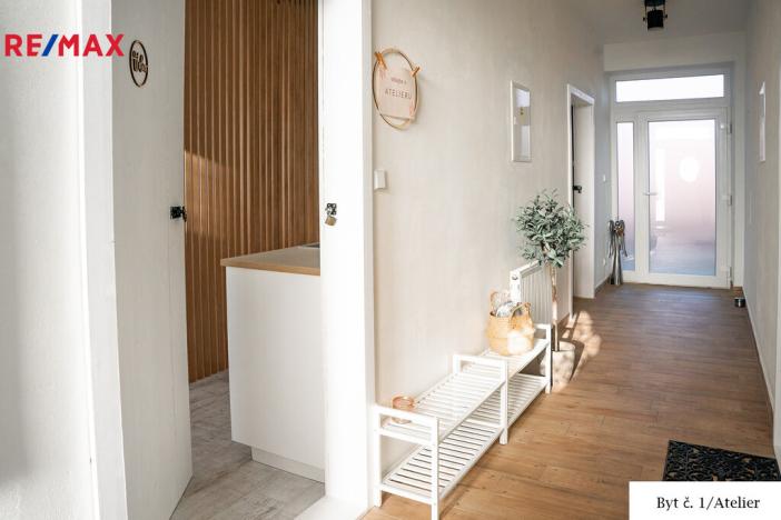 Prodej rodinného domu, Zvěrkovice, 372 m2