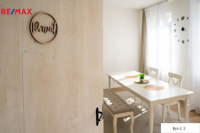 Prodej rodinného domu, Zvěrkovice, 372 m2