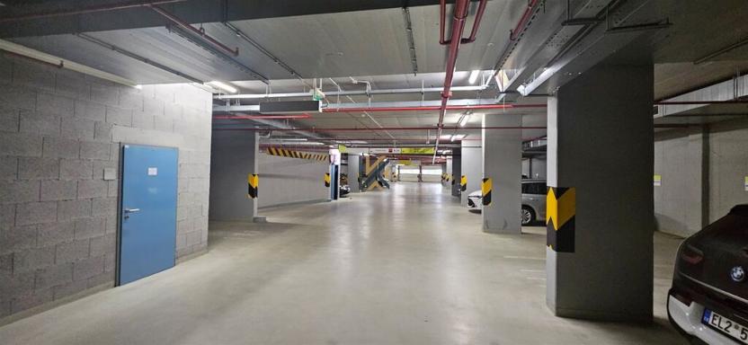 Pronájem obchodního prostoru, Praha - Libeň, Českomoravská, 1642 m2