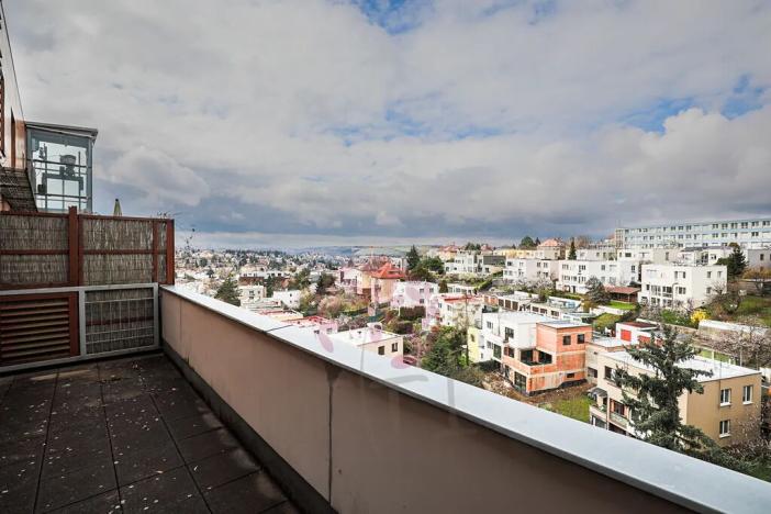 Pronájem bytu 3+kk, Praha - Podolí, Jeremenkova, 90 m2