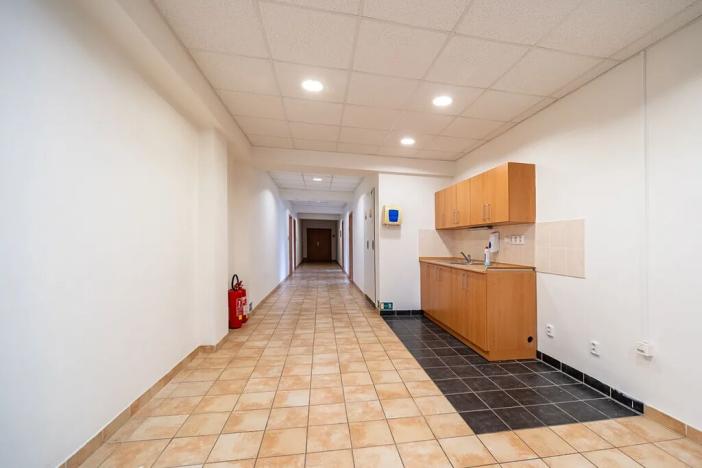 Pronájem kanceláře, Hradec Králové, Sušilova, 20 m2