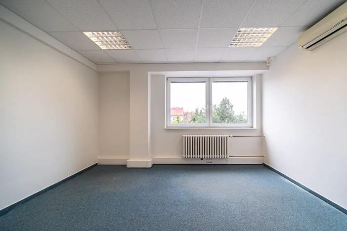 Pronájem kanceláře, Hradec Králové, Sušilova, 20 m2