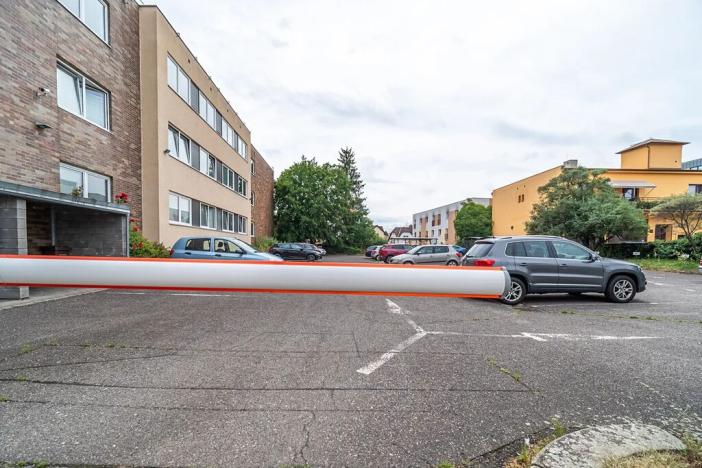 Pronájem kanceláře, Hradec Králové, Sušilova, 20 m2