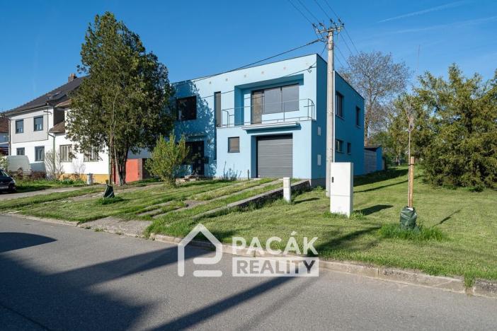 Prodej rodinného domu, Tlumačov, Švermova, 320 m2