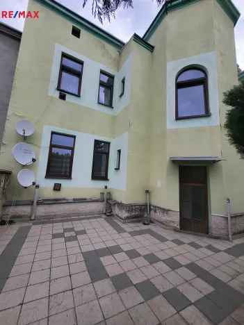 Prodej činžovního domu, Znojmo, Jarošova, 1200 m2