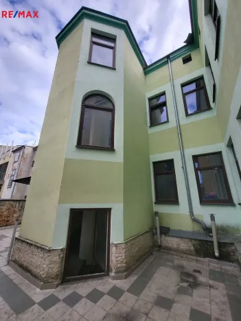 Prodej činžovního domu, Znojmo, Jarošova, 1200 m2