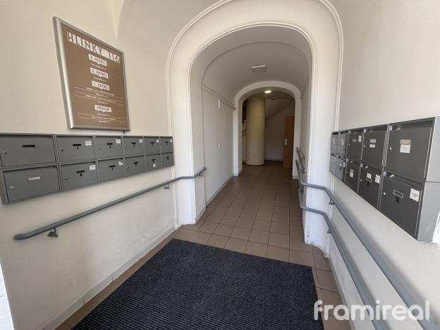 Pronájem kanceláře, Brno, Hlinky, 11 m2