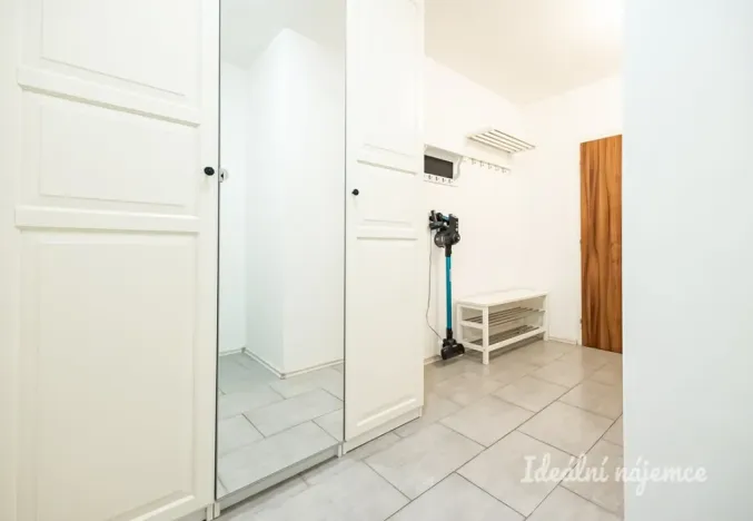 Pronájem bytu 2+kk, Praha - Letňany, Krausova, 45 m2