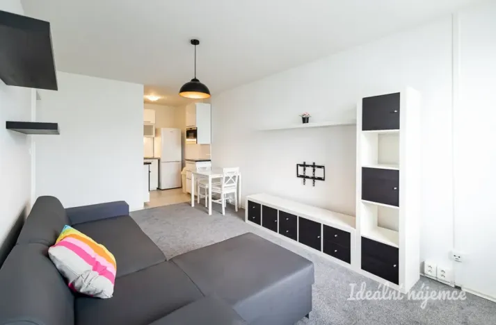 Pronájem bytu 2+kk, Praha - Letňany, Krausova, 45 m2