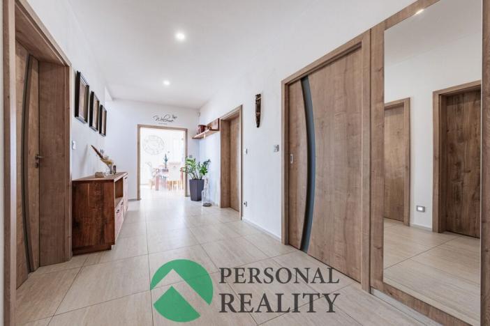 Prodej rodinného domu, Háje, 236 m2