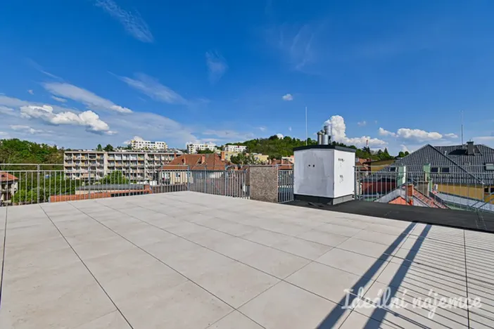 Pronájem bytu 1+kk, Brno - Židenice, Slatinská, 32 m2