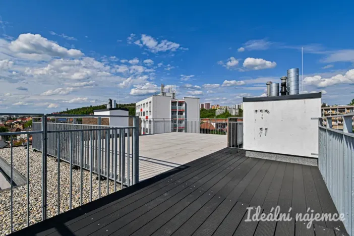 Pronájem bytu 1+kk, Brno - Židenice, Slatinská, 32 m2