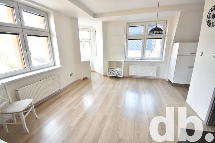 Pronájem bytu 2+kk, Karlovy Vary, Sokolovská, 57 m2