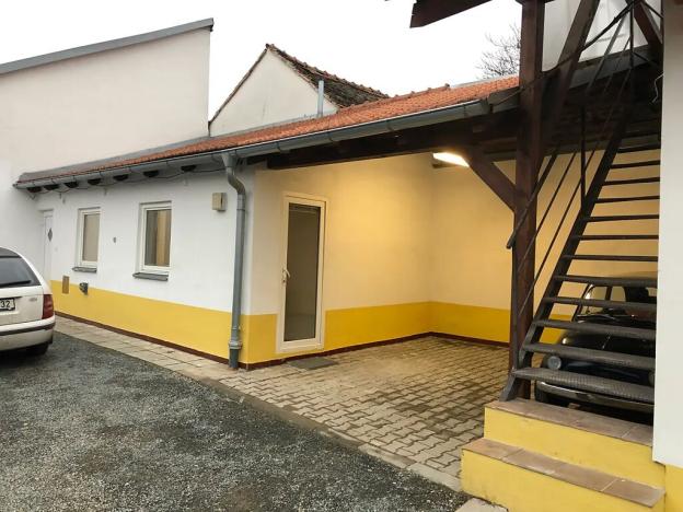 Pronájem bytu 1+kk, Brno, Mojmírovo náměstí, 21 m2