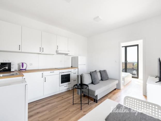 Pronájem bytu 2+kk, Praha - Kyje, Za černým mostem, 37 m2