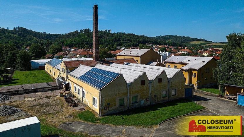 Pronájem komerční nemovitosti, Drnovice, 2370 m2