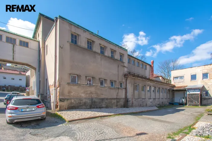 Prodej obchodního prostoru, Úpice, Dr. Teuchmanna, 1817 m2