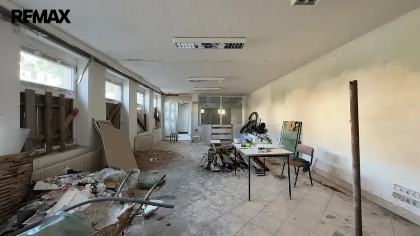 Prodej obchodního prostoru, Úpice, Dr. Teuchmanna, 1817 m2