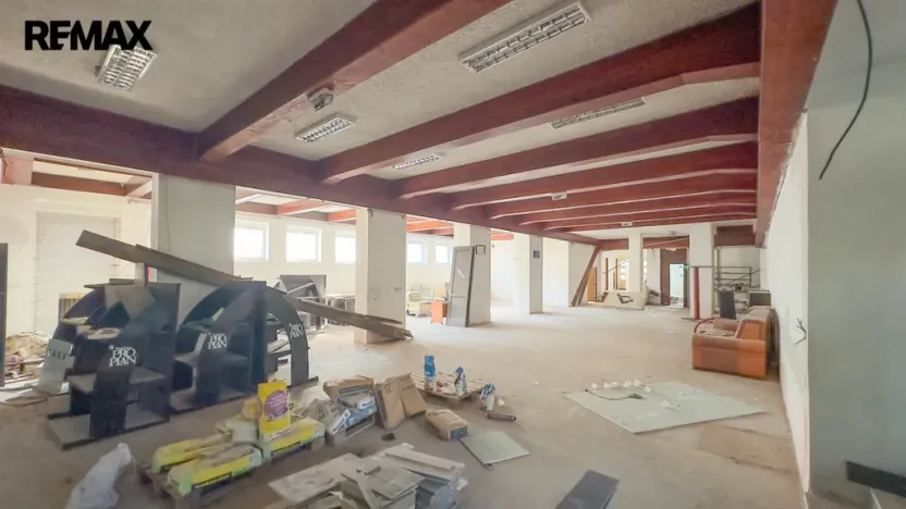 Prodej obchodního prostoru, Úpice, Dr. Teuchmanna, 1817 m2