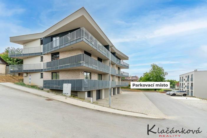 Prodej bytu 1+kk, Zlín - Malenovice, Pod Hradem I, 32 m2