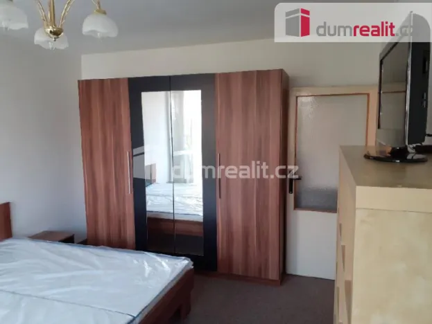 Pronájem bytu 1+1, Praha - Prosek, Veltruská, 27 m2