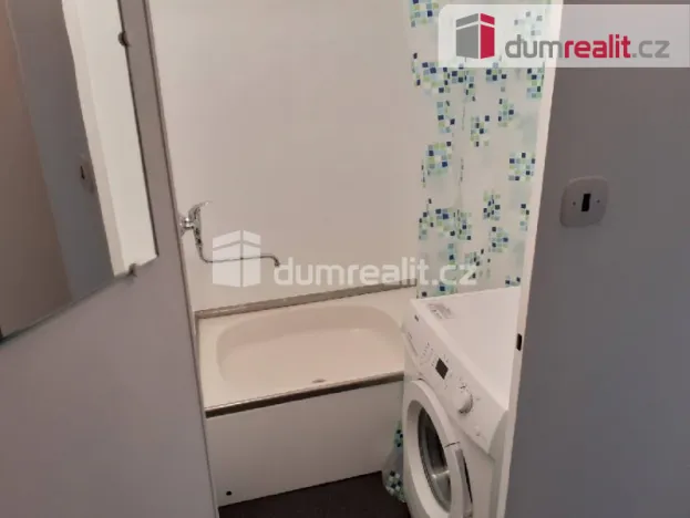 Pronájem bytu 1+1, Praha - Prosek, Veltruská, 27 m2