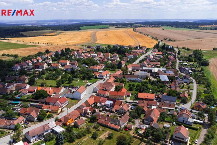 Prodej pole, Podomí, 1938 m2