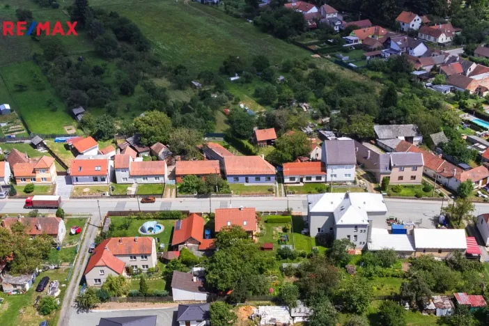 Prodej pole, Podomí, 1938 m2