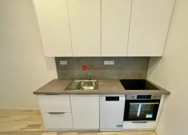 Pronájem bytu 2+1, Hořice, Sladkovského, 43 m2