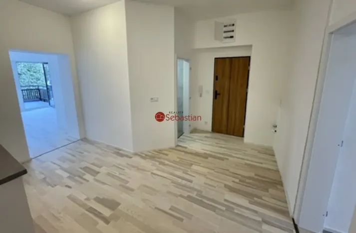 Pronájem bytu 2+1, Hořice, Sladkovského, 43 m2